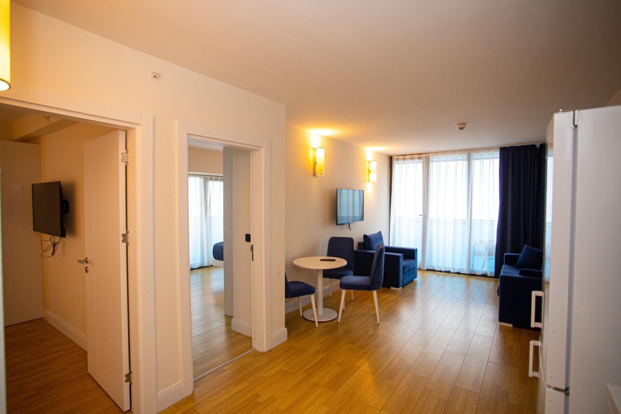 Luxsor & Gorgeous Sea Vlews Apartment Батуми Екстериор снимка