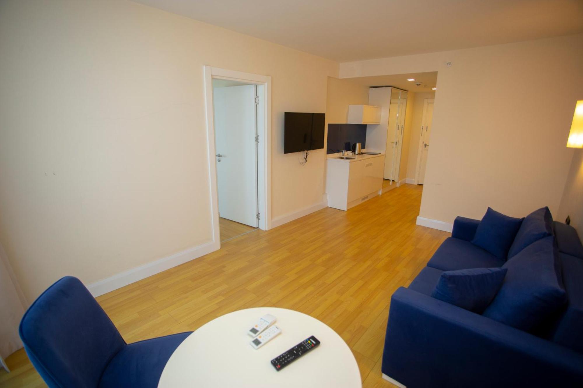 Luxsor & Gorgeous Sea Vlews Apartment Батуми Екстериор снимка