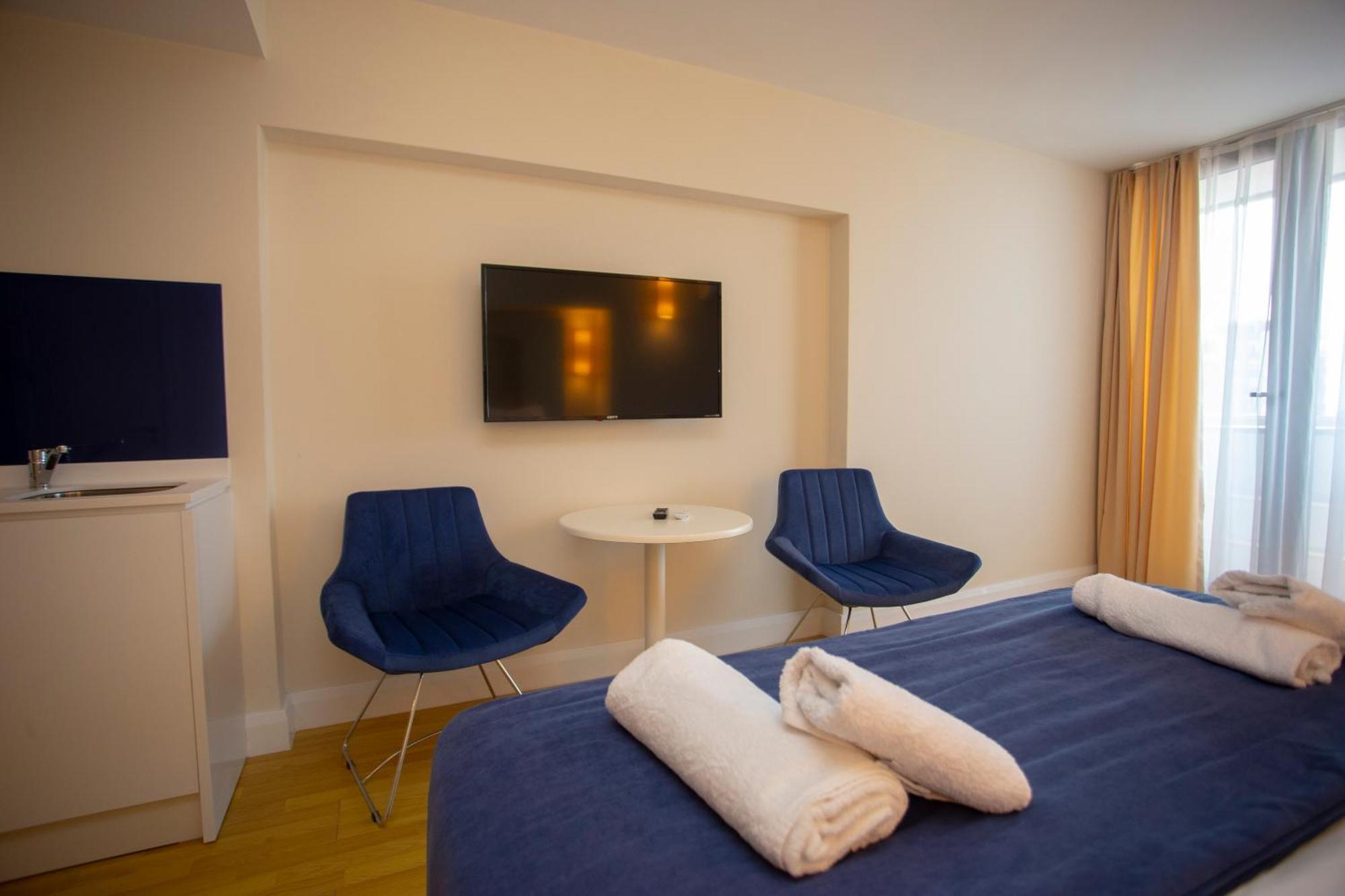 Luxsor & Gorgeous Sea Vlews Apartment Батуми Екстериор снимка