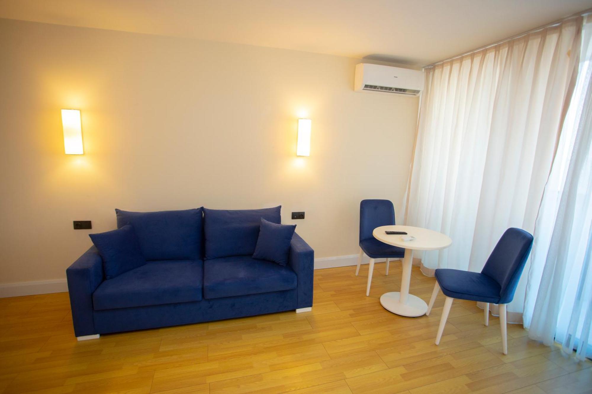 Luxsor & Gorgeous Sea Vlews Apartment Батуми Екстериор снимка