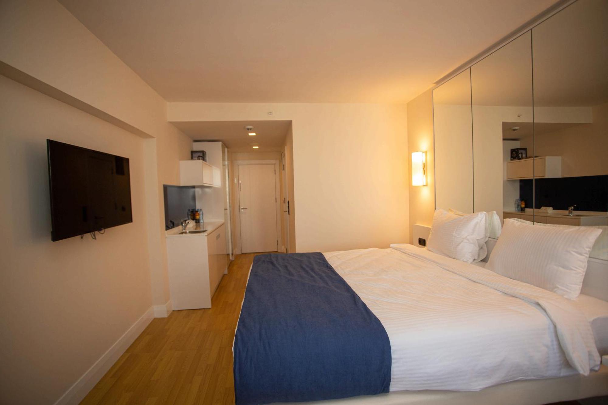 Luxsor & Gorgeous Sea Vlews Apartment Батуми Екстериор снимка