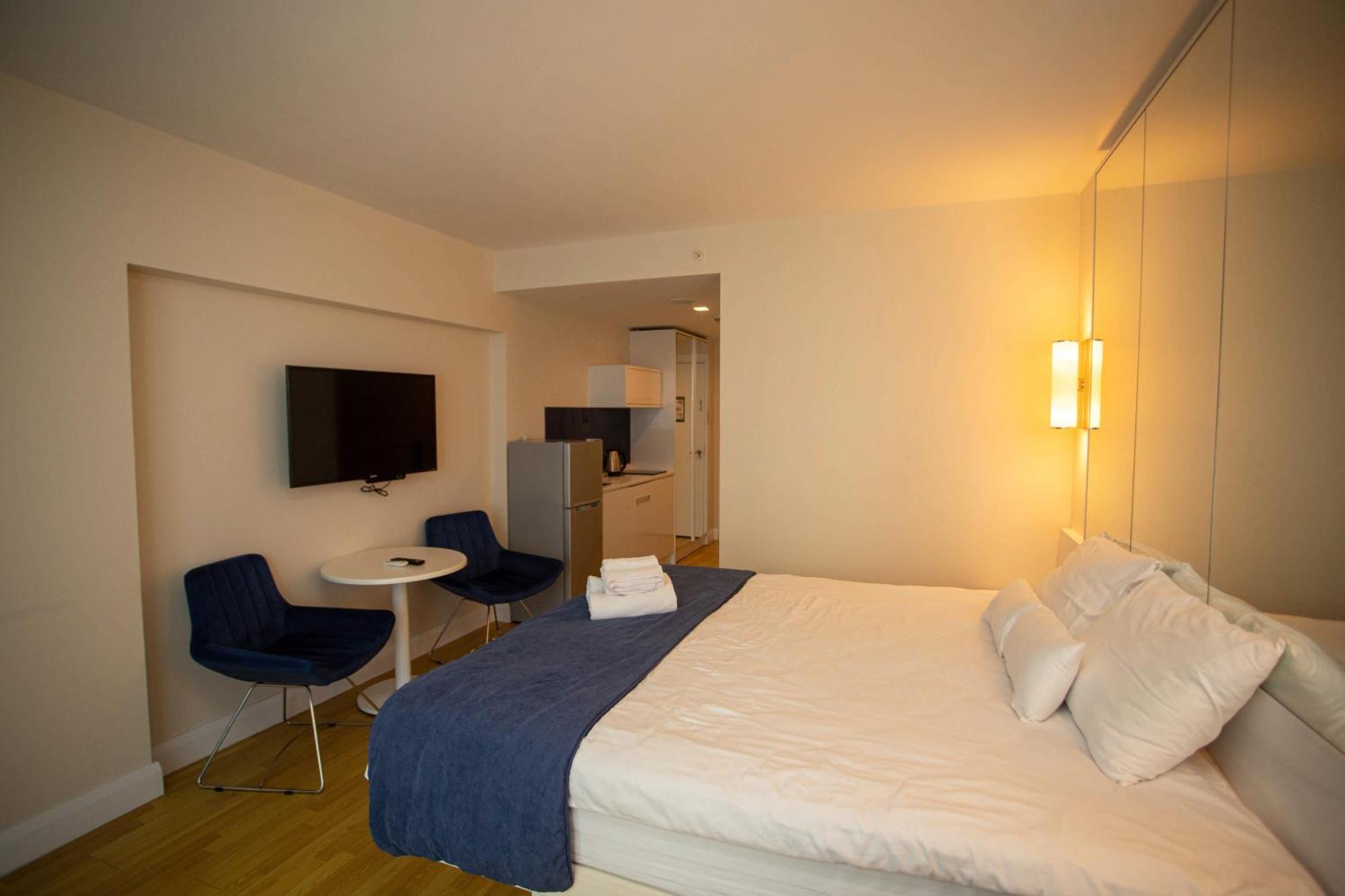Luxsor & Gorgeous Sea Vlews Apartment Батуми Екстериор снимка